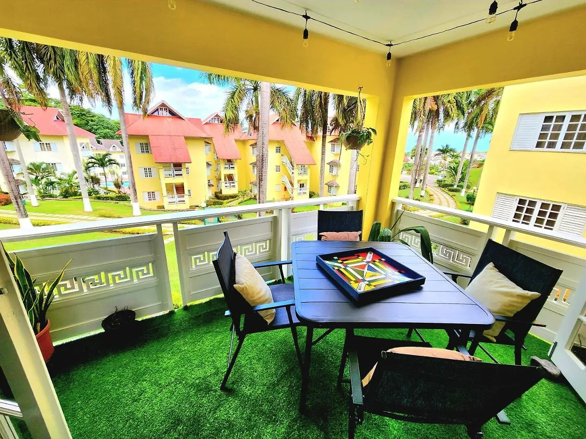 Relax On The Ridge - Ocho Rios Escape의 연락처